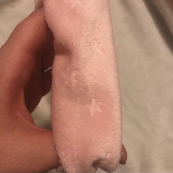 BOGO FREE Pastel pink velvet star scrunchy - Picture 3 of 4
